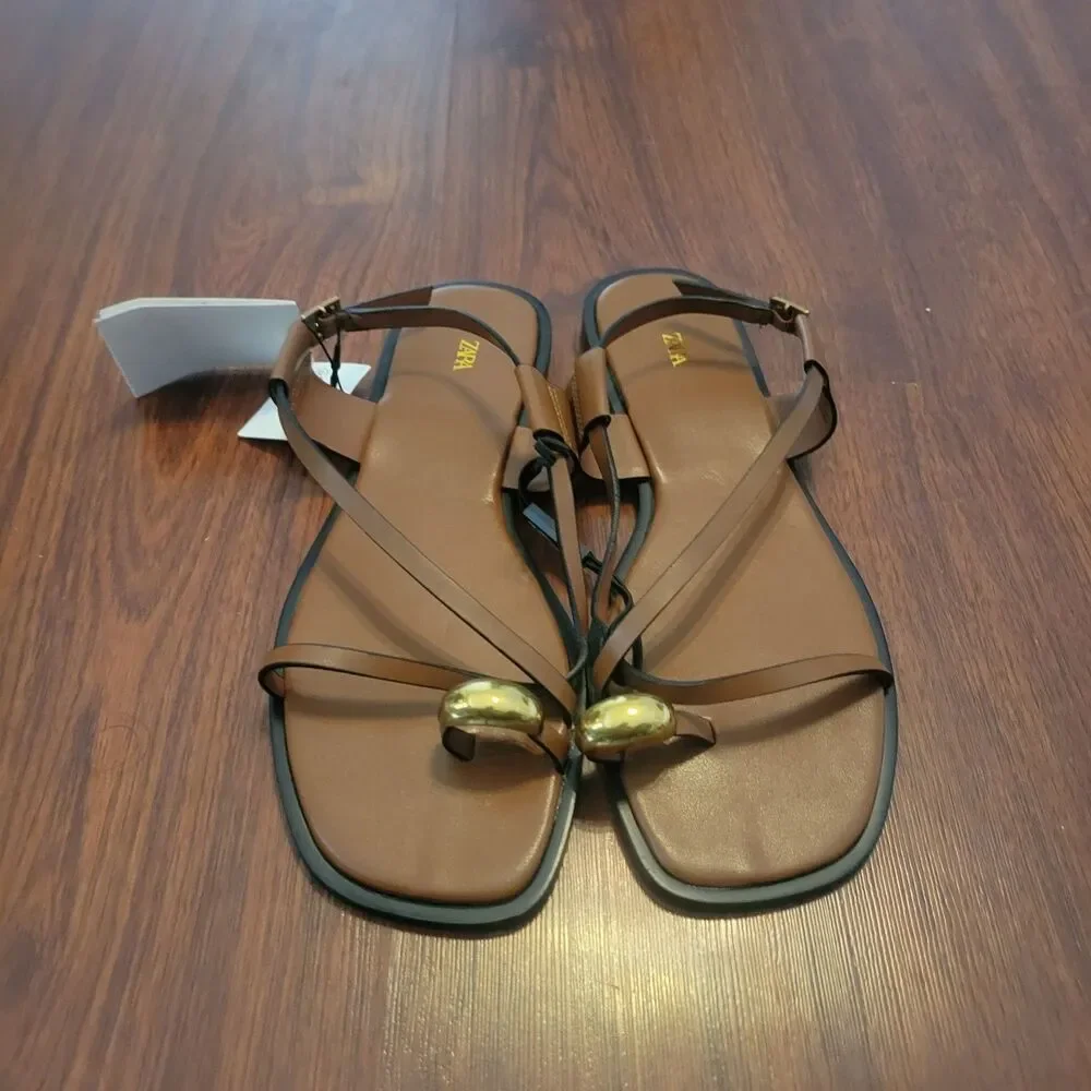 ZARA Brown Toe Ring Strappy Flat Sandals Gold Accent Women Size 8 EU 39 NWT - Picture 2 of 9